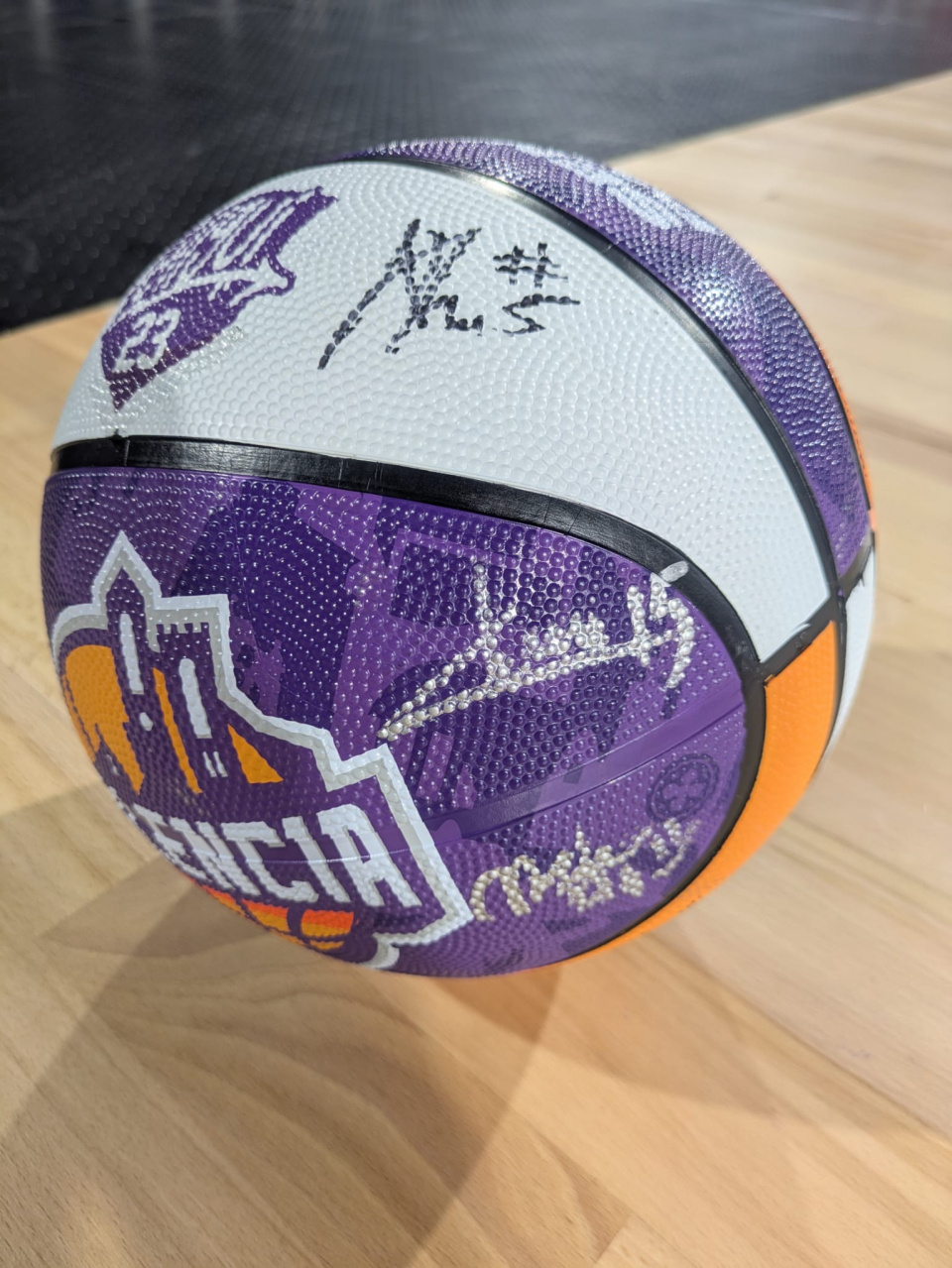 BALON FIRMADO (T. 5)