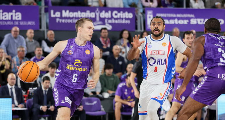 DERBI AUTONÓMICO EN LA CANCHA DEL CAJA RURAL CB ZAMORA